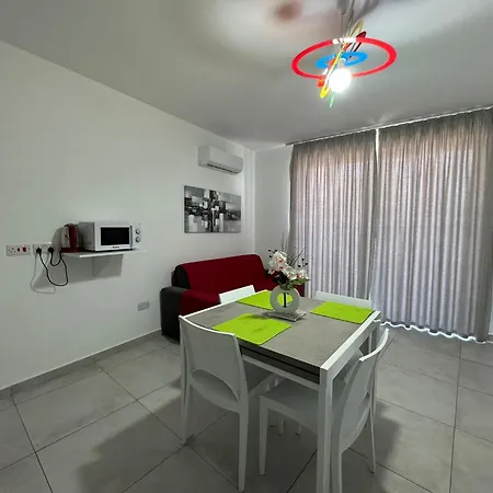 Apartment Stylish One Bedroom Tal-Hriereb